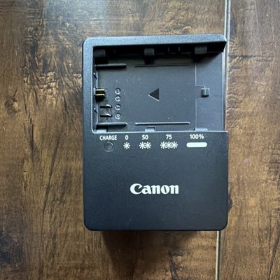 Canon LC-E6 Battery Charger for LP-E6 EOS Camera AC100-240V DC8.4V