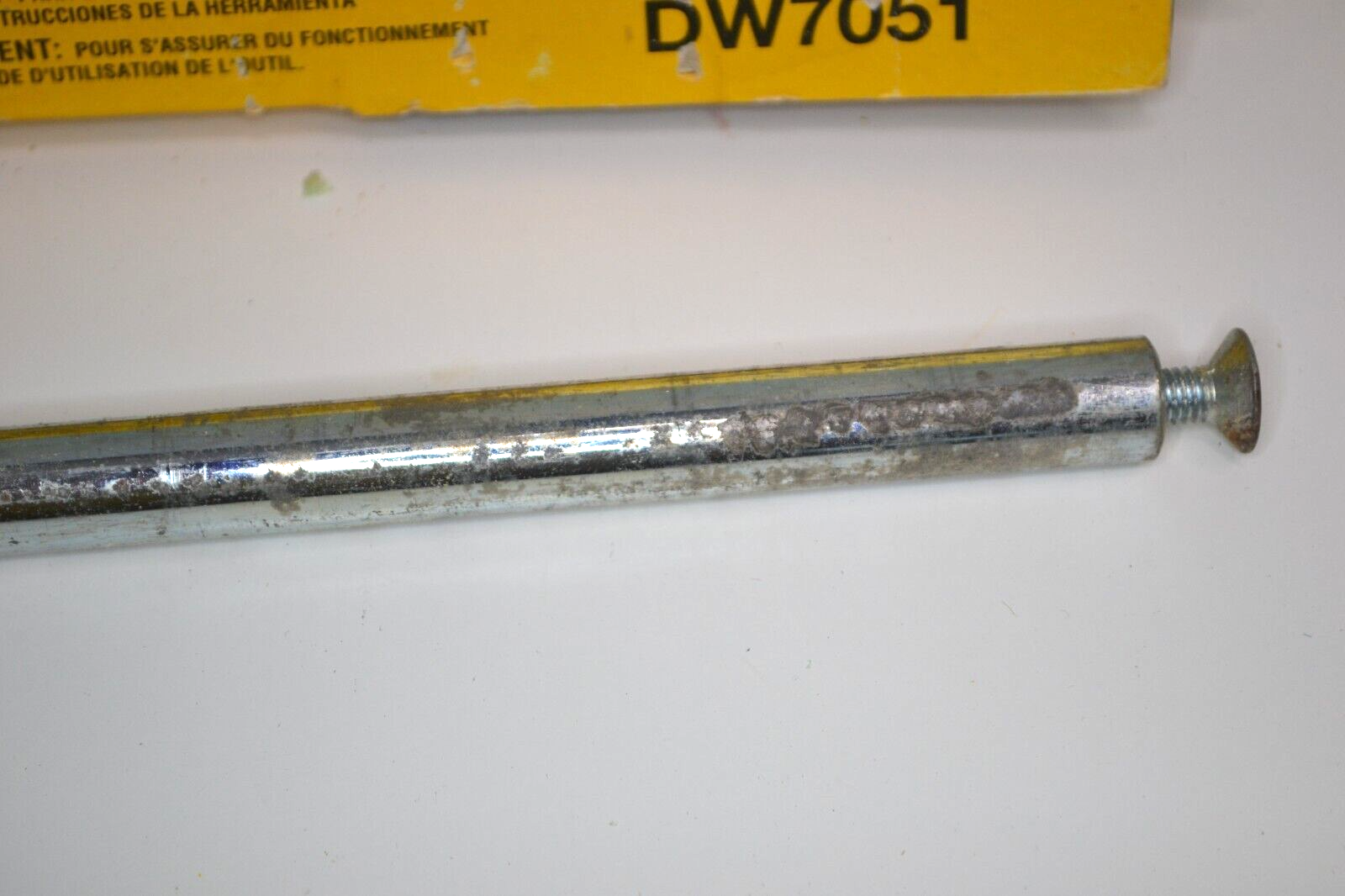 DeWalt Length Stop Accessory (DW7051) for Dewalt Miter Saws 28873070517