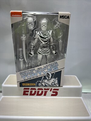 Neca TMNT Mirage Black And White Foot Ninja AutoT Figure Signature Edition NEW