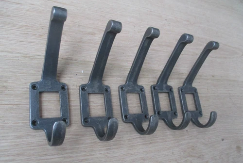 5 X CAST IRON OLD TRADITIONAL VICTORIAN SCHOOL LABEL FRAME CLOAKROOM COAT HOOKS