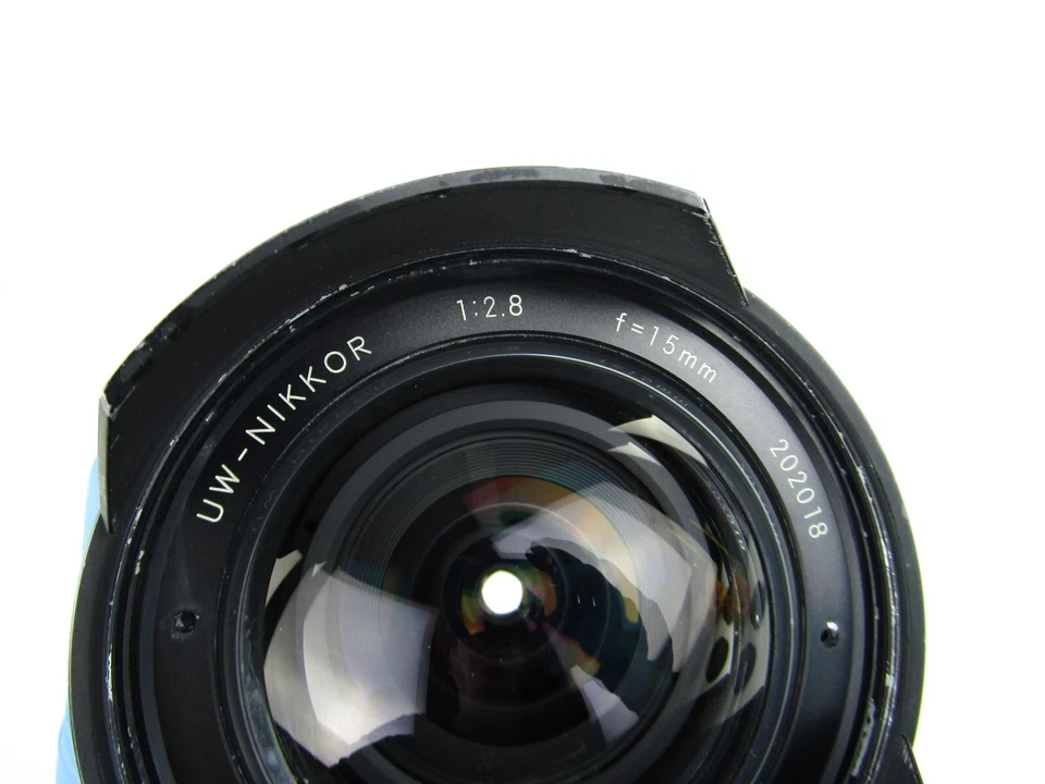 Lente gran angular ojo de pez Nikon UW Nikkor 15 mm f/2,8 con visor Nikonos 15 Foto 4 de 4