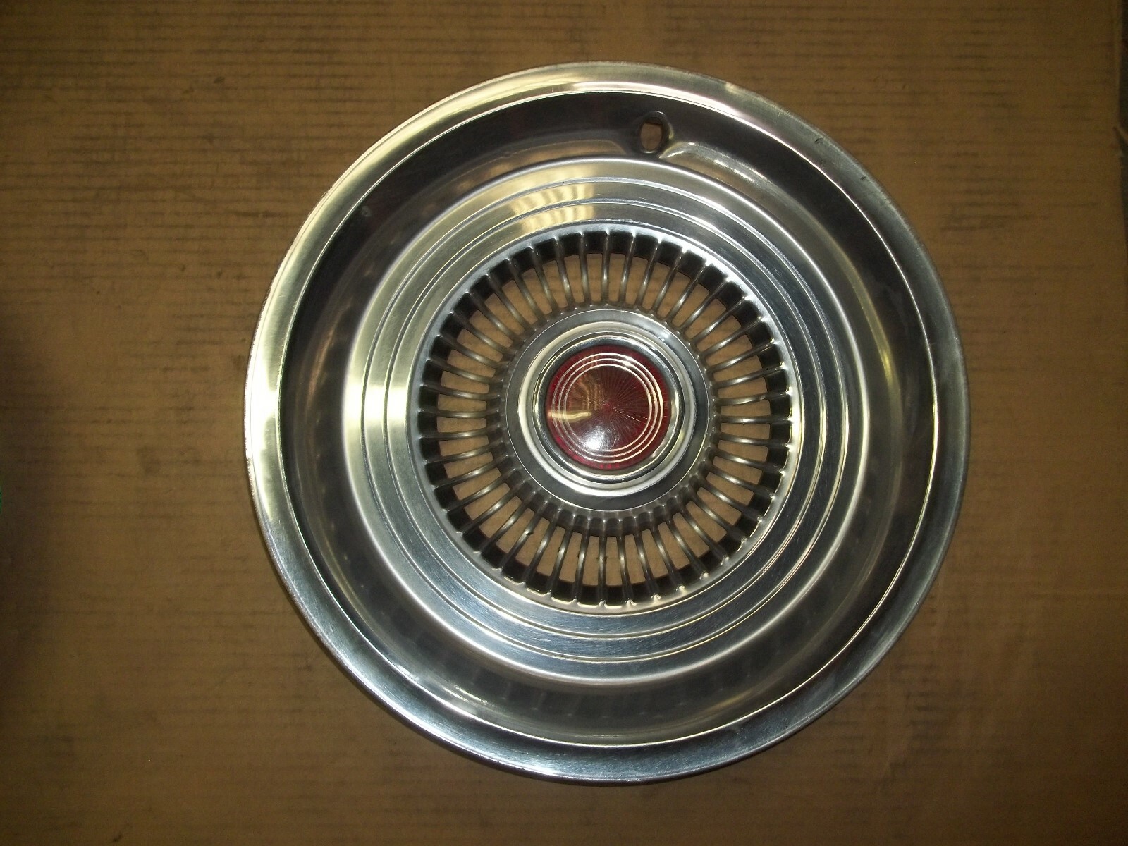 75 76 77 78 Ford Maverick Comet Granada Monarch Hubcap Wheel Cover Hub