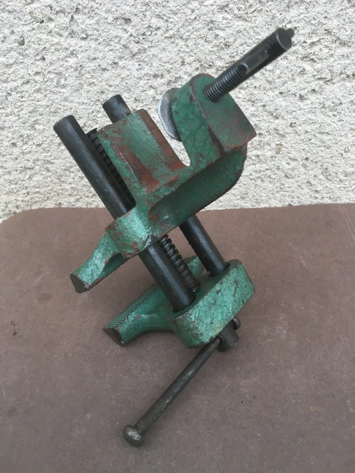 Ancien petit étau à glissières / Serrage / Etabli / Outillage - Photo 4/4