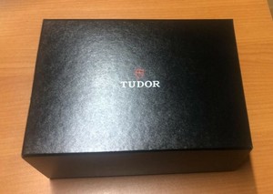 tudor box