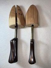 VINTAGE SHOE KEEPERS BY ROCHESTER SHOE TREE CO WOODEN SHOE KEEPERS Cedar