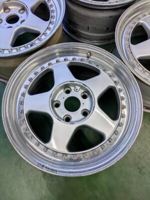 OZ Racing Futura 17x8 45 / 17x9 45 5x114.3 Toyota Honda VW BMW