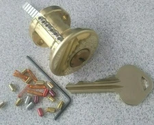 Rekeyable Commercial Lock Cylinder 6 Pin Russwin Keyway With Spool-Serrated Pins