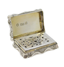 Victorian Sterling Silver Floral Pattern Vinaigrette Antique 1849 Birmingham