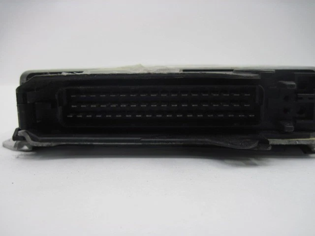 Computadora ECU ECM SAAB 900 1994 1995 NO TURBO 4239257 842994 Foto 2 de 4