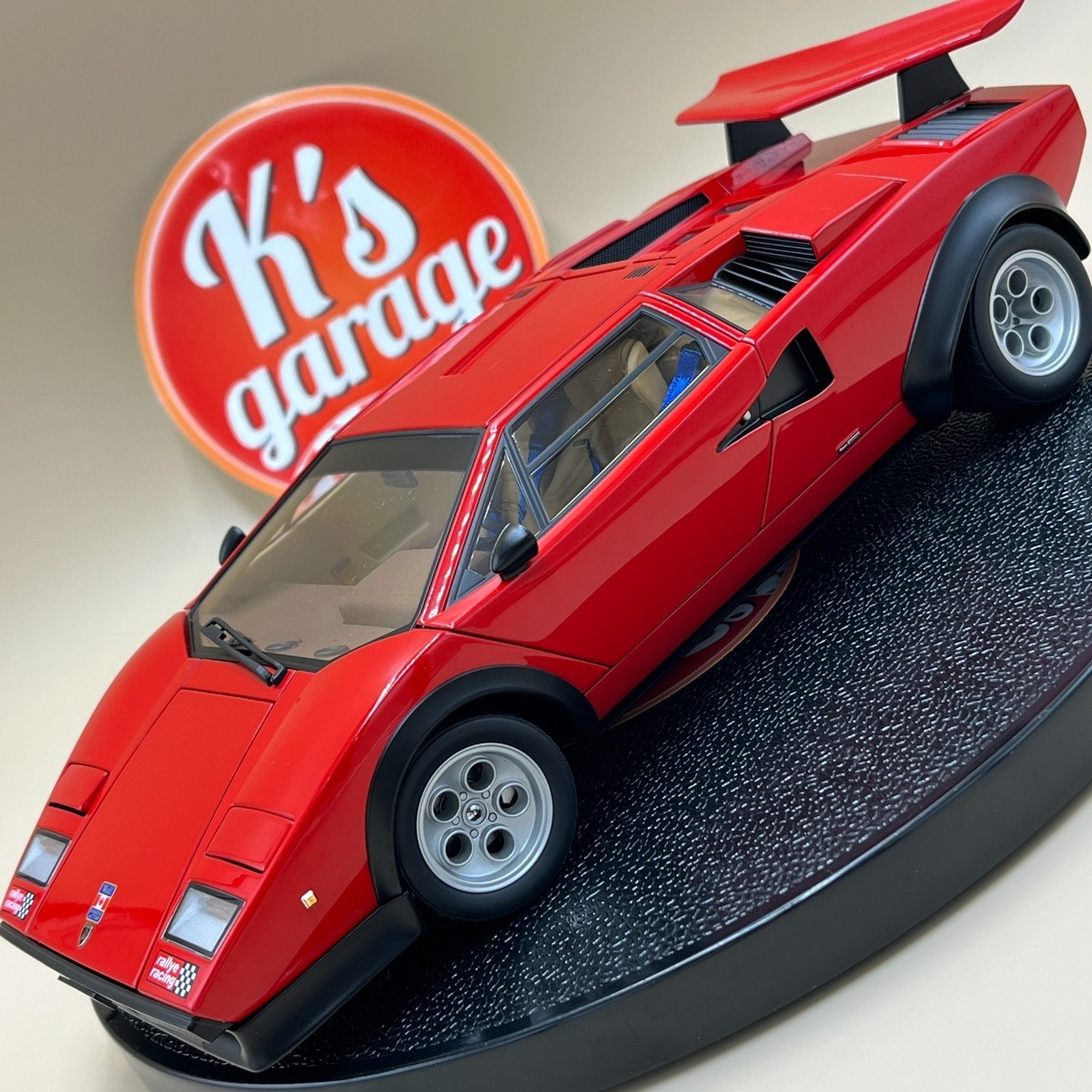 自動車 Autoart 1/18 Lamborghini Countach Red AUTOart 1/18 Lamborghini Countach LP500S Walter Wolf edition red