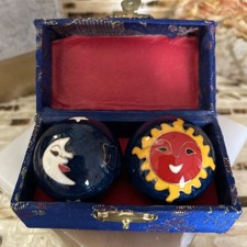 Chinese Yin Yang Baoding Balls Decorative Box For Stress Relief  Hand Therapy