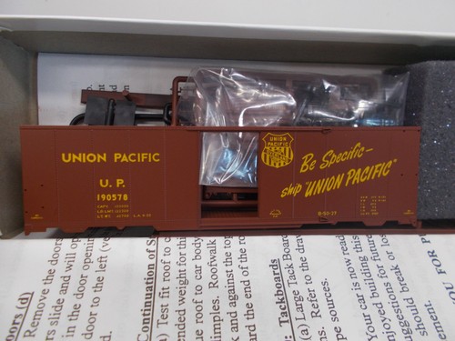 INTERMOUNTAIN ~ UNION PACIFIC 10' ALTO AAR BOX CAR # 190578 ~ KIT ~ ESCALA HO | Zustand: New