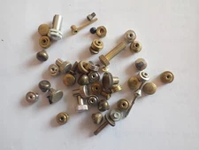 ALARM OR NOVELTY CLOCK WINDING KNOBS