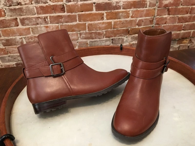 Isaac mizrahi best sale ankle boots
