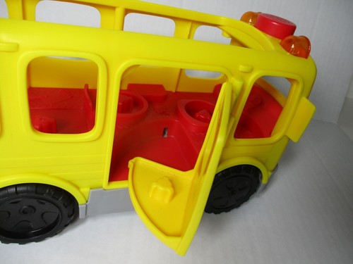 2016 FISHER PRICE LITTLE PEOPLE SCHOOL BUS LIGHTS SOUND - Picture 5 of 10