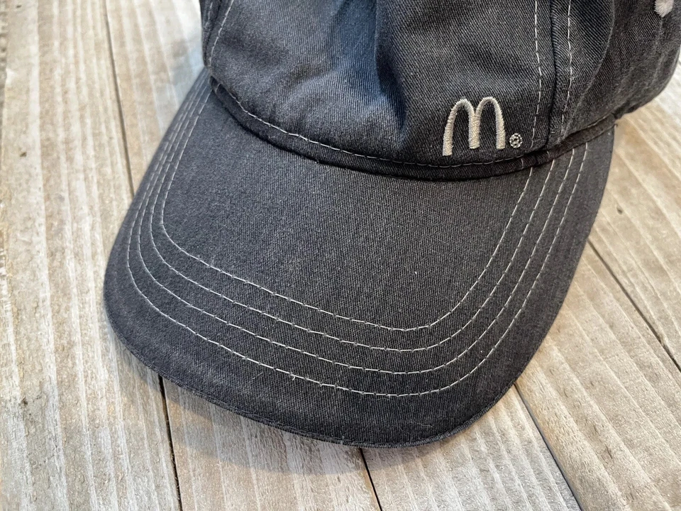 Uniforme McDonalds Timeless Elements Empleado Sombrero Gorra Ajustable Talla Única Gris Foto 3 de 4