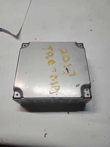 2016-2022 Toyota Tacoma Power Inverter Converter 660-00370 OEM - Picture 3 of 3