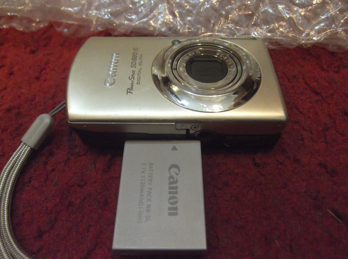 Canon PowerShot SD 880 IS 4x Digital ELPH Digital Camera