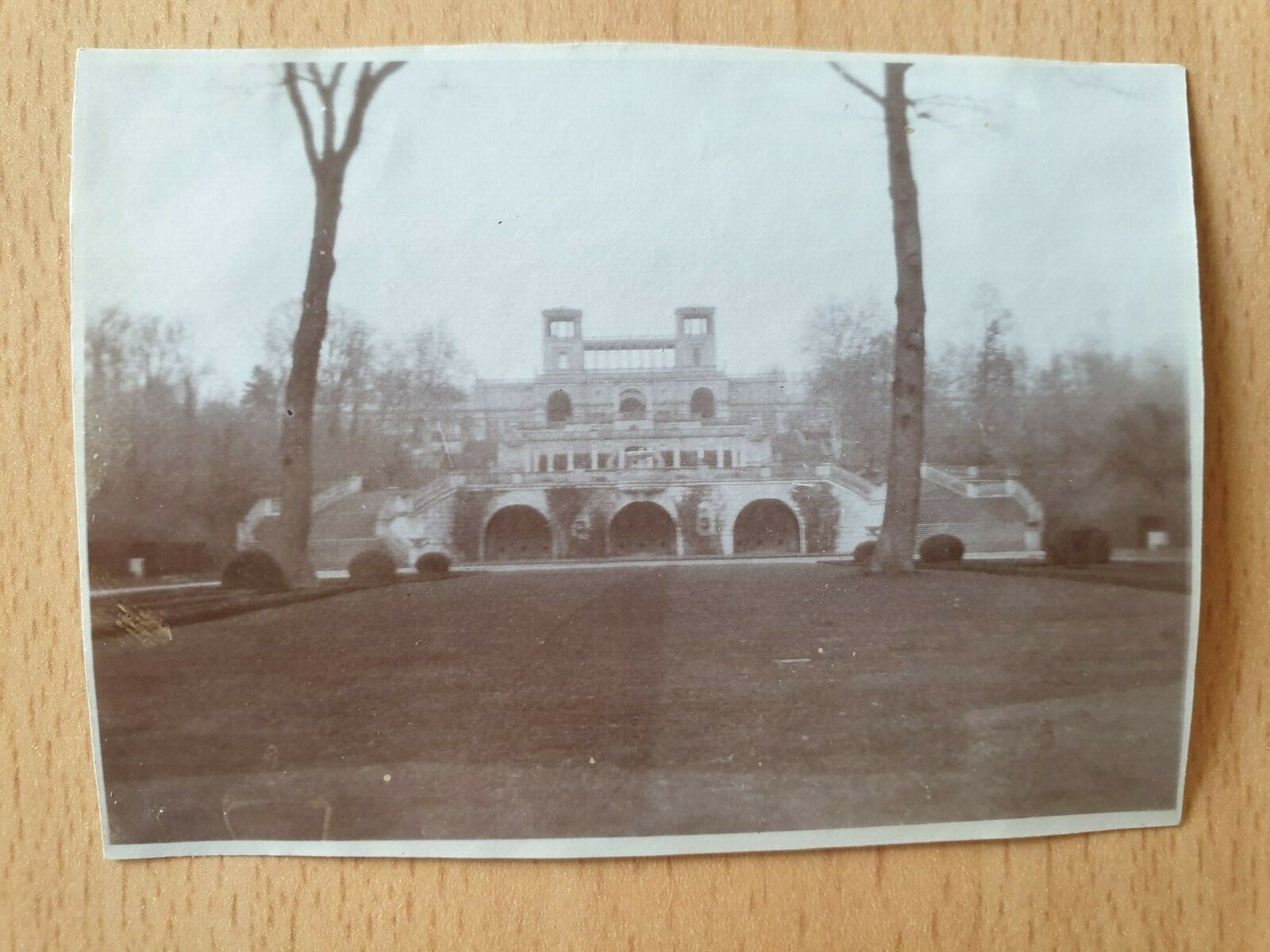 Picture 3 of 6