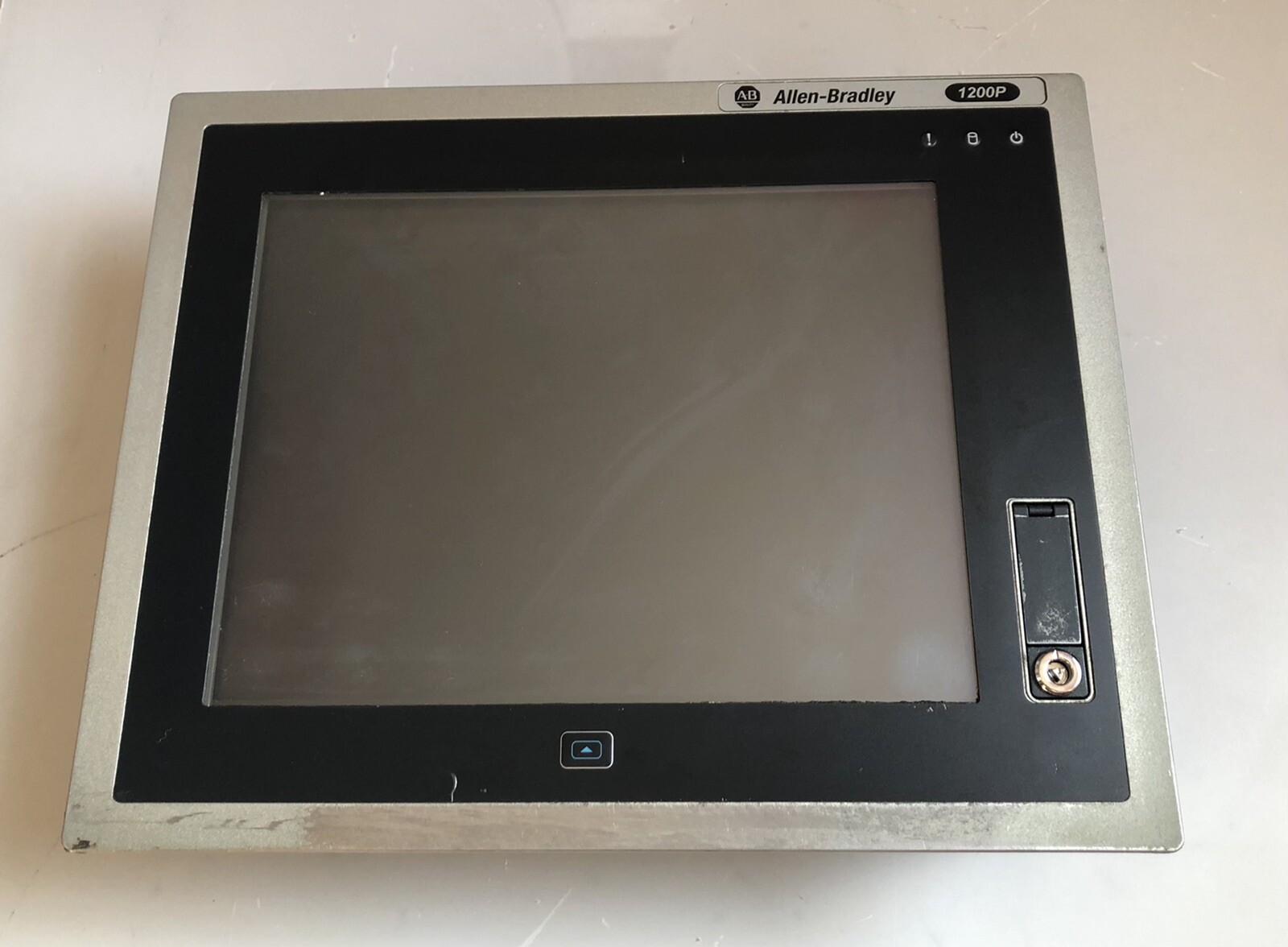 Allen Bradley 1200p Integrated Display Industrial Computer 6181p
