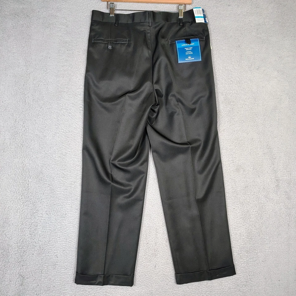 Pantalones Dockers Lincoln para hombre 36x30 negros plisados con puños calce relajado rectos nuevos con etiquetas Foto 2 de 4