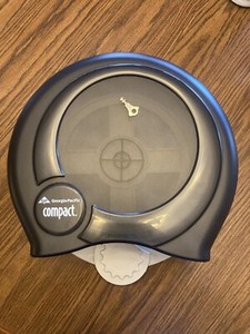 GEORGIA-PACIFIC 56788 Toilet Paper Dispenser, (4) Rolls, Plastic, Used