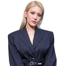 Jeon So mi (Bag) Half Body Buddy Cutout