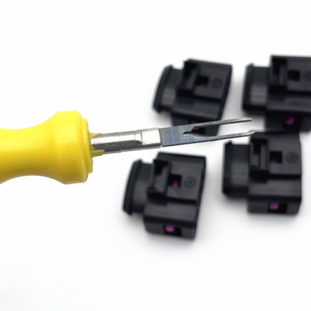 Original VW Stecker Zündspule Flachkontaktgehäuse 4B0973724 Für 