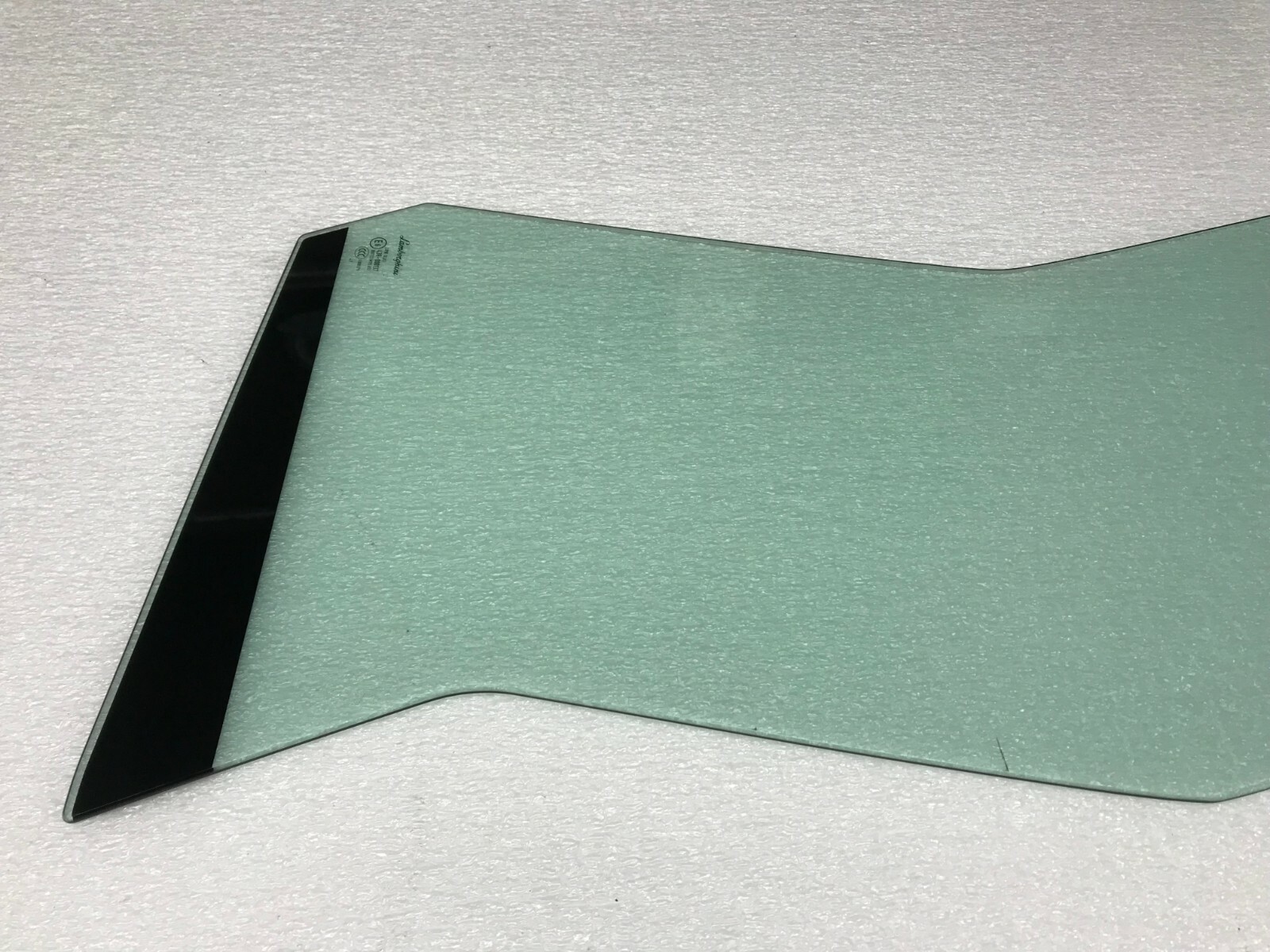 LAMBORGHINI AVENTADOR REAR HOOD BONNET GLASS COVER MIDDLE ONE OEM 476827632D