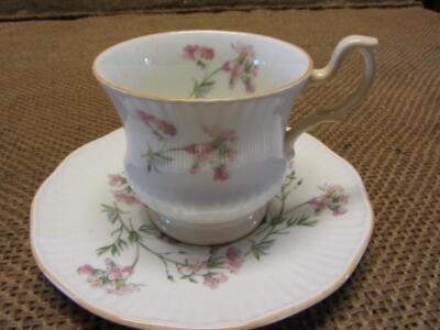 工芸品 ENGLISH FINE BONE CHINA Vintage Cup & Saucer Collection English Bone China 6 Sets All