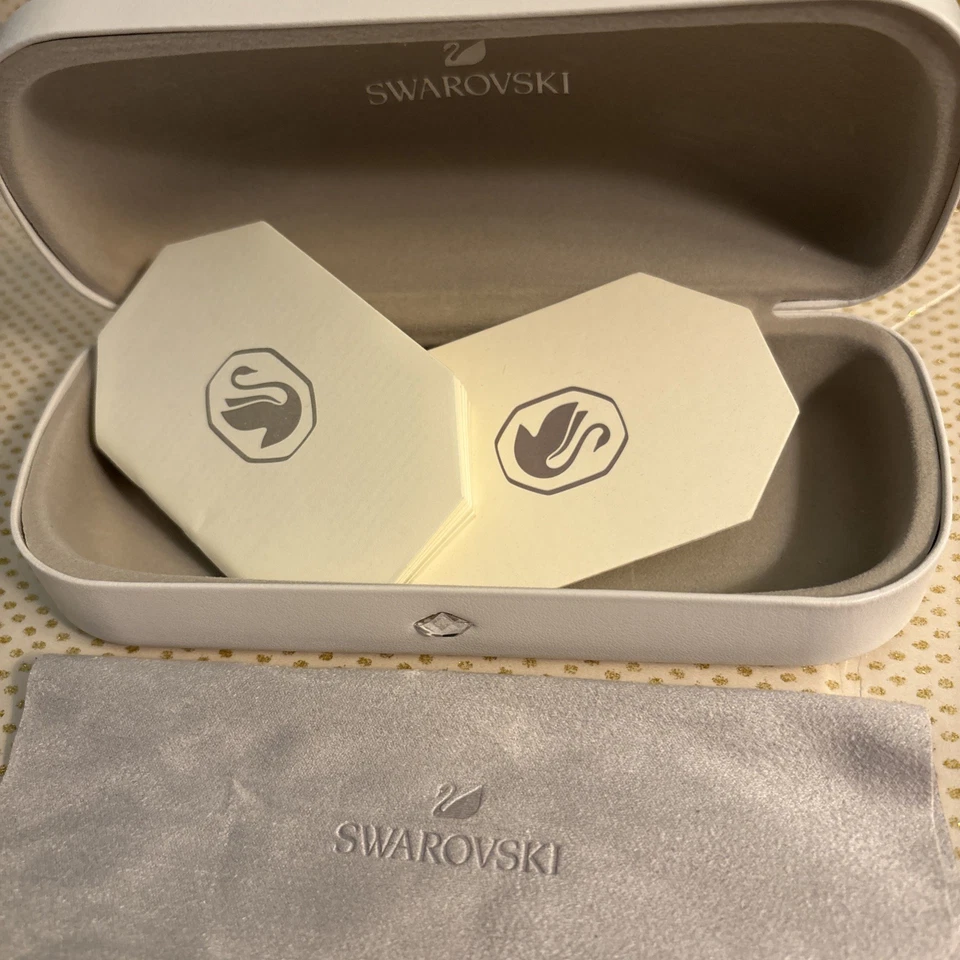 swarovski Gafas de sol negras Mujer nuevas con estuche y tela Foto 4 de 4