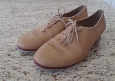 Tan tap shoes Bloch Size 8.5 womens