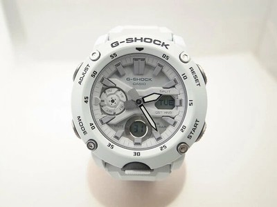 CASIO G-SHOCK GA-2000 Carbon Core Guard Grau Analog-Digital Uhr