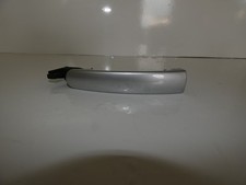 Maniglia porta esterna anteriore destra Audi A2 1,4 l 16 V AUA anno 2000 LY7W 3B0837207