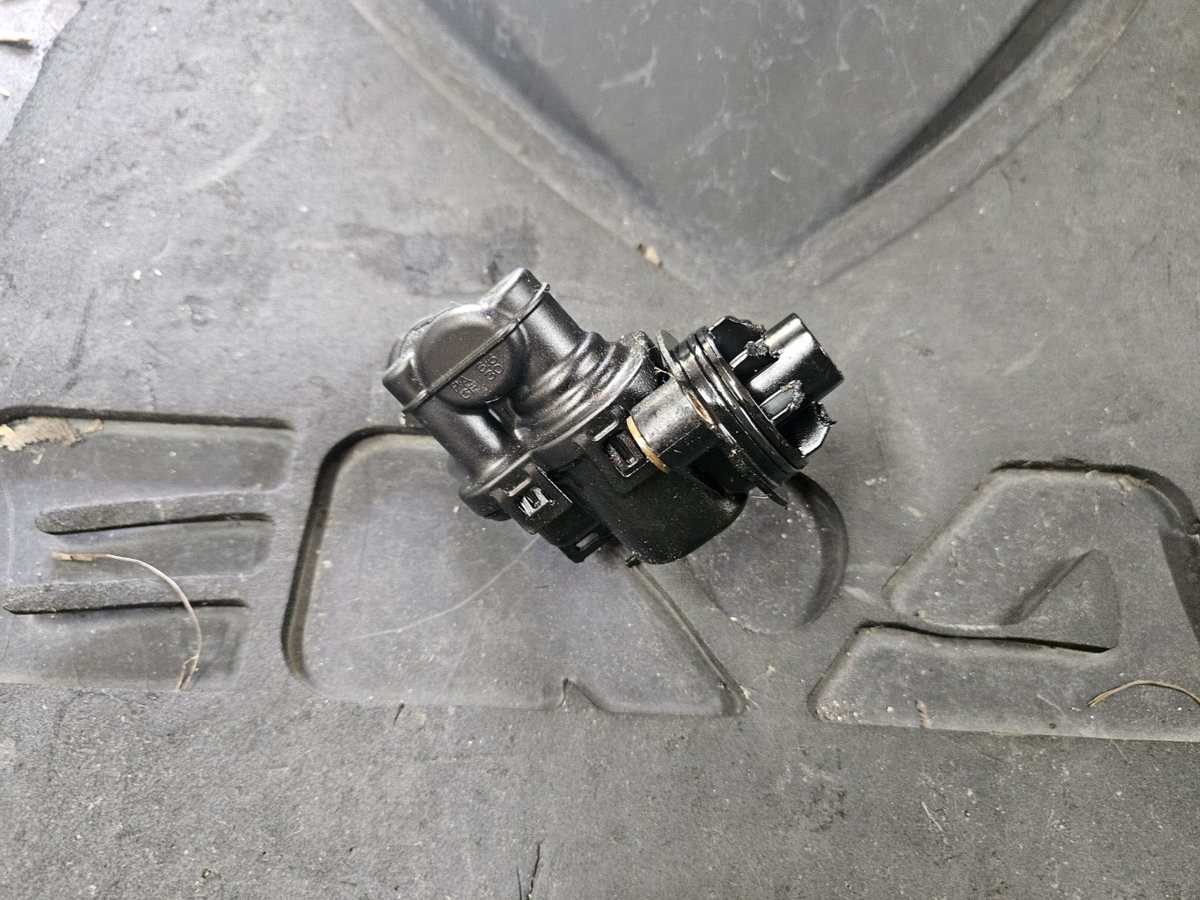 2006-2010 SEADOO TOPS VENT SENSOR VALVE 4TEC RXP RXT GTX GTI 2006-2010 SEADOO TOPS VENT SENSOR VALVE 4TEC RXP RXT GTX GTI