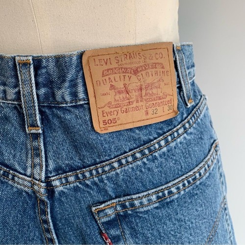 Vintage 1999 Levi's 505 Cut-Off Denim Shorts Jorts Women’s Medium - Picture 3 of 10