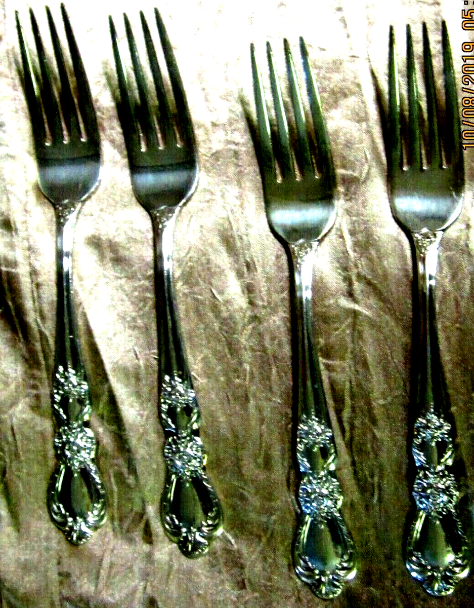 1847 ROGERS BROS SILVER PLATED FLATWARE HERITAGE PATTERN SET OF