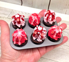 6 MINI Valentine's Day Cupcakes in Muffin Tray Pan Tin Tiered Tray Decor