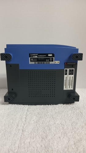 Linksys RT31P2 3-Port 10/100 Wired Router (RT31P2-NA) w/power cord power tested - Picture 3 of 5