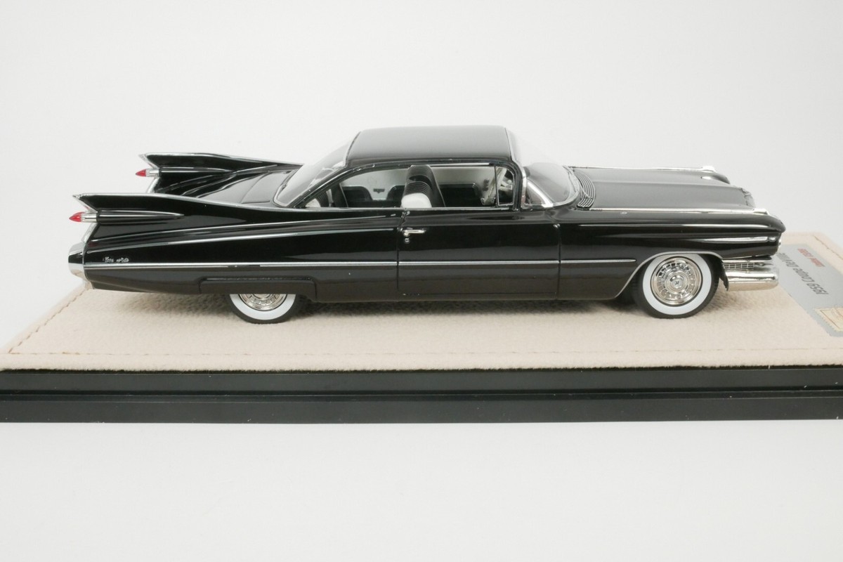 ミニカー 1959 CADILLAC COUPE DEVILLE w/ 1959 CADILLAC COUPE DE VILLE - 増えすぎたミニカーに愛を捧ぐ