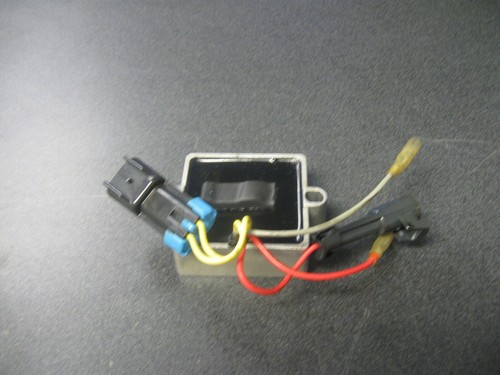 Regulador de voltaje electrónico Mercury 883072T2 CDI BIN0271 - Imagen 5 de 8