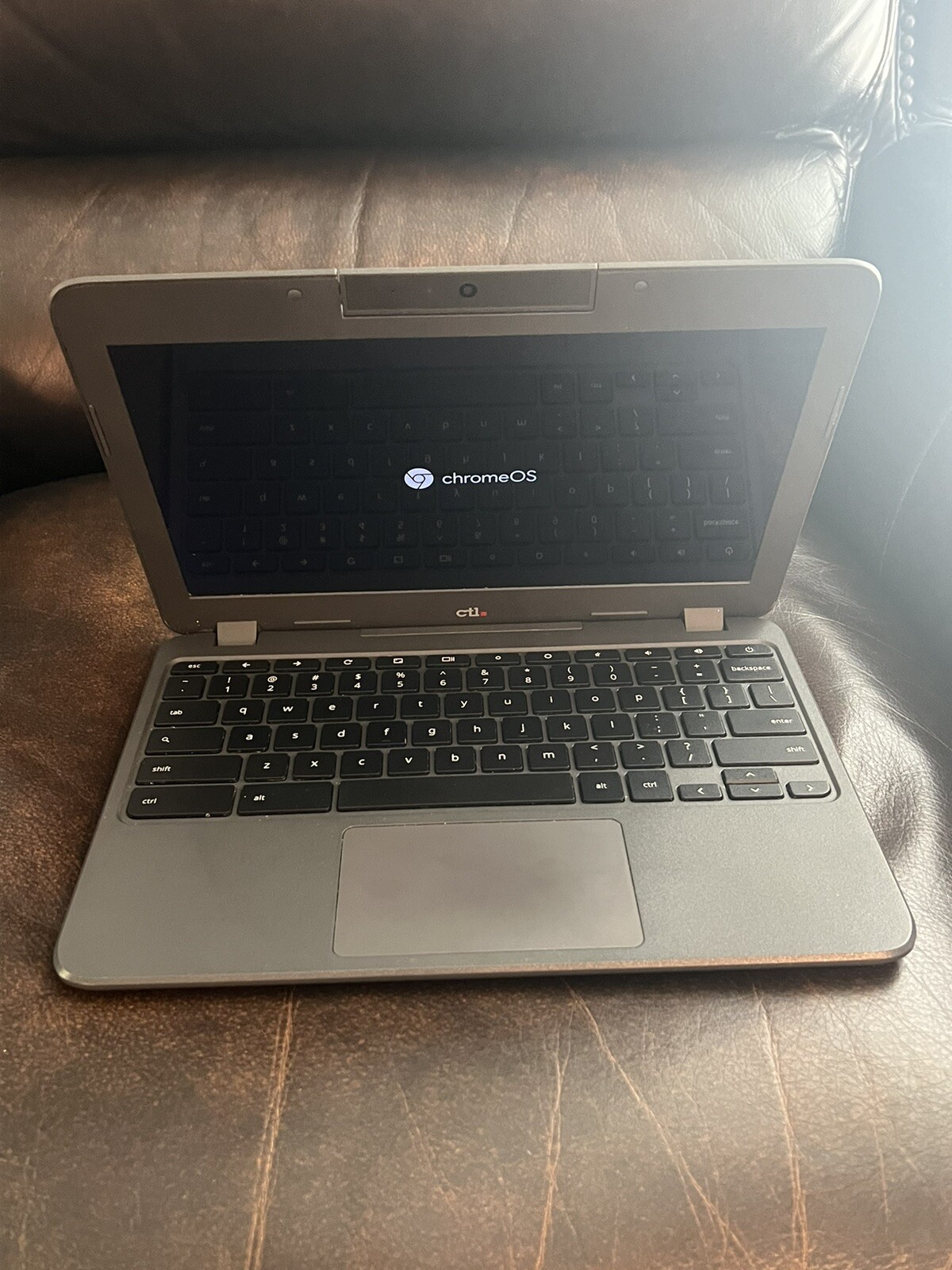 Chromebook CTL NL71CT Gris - 32 GB, Intel Celeron N4020, 4 GB RAM, LTE, 2,8 GHz-image