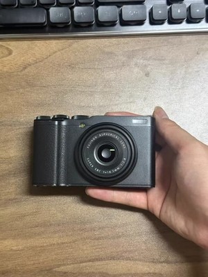 90% New Fujifilm Fuji XF10 24.2 MP w/3-Inch LCD Touchscreen Digital Camera