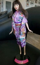RARE-Barbie Collector Edition Japanese Barbie...