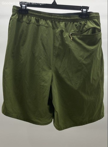 Men's PATAGONIA Green Shorts - Size Large - Picture 2 of 6