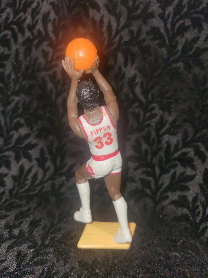 Figura de acción de colección 1988 alineación inicial Chicago Bulls Scottie Pippen SLU Foto 2 de 3