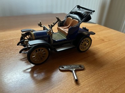 Schuco Opel Doktorwagen von 1909 mit Schlüssel