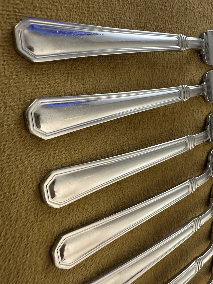 Pfaltzgraff PROVIDENCE All Glossy 18/8 Stainless Dinner & Salad Forks - Image 2 of 4