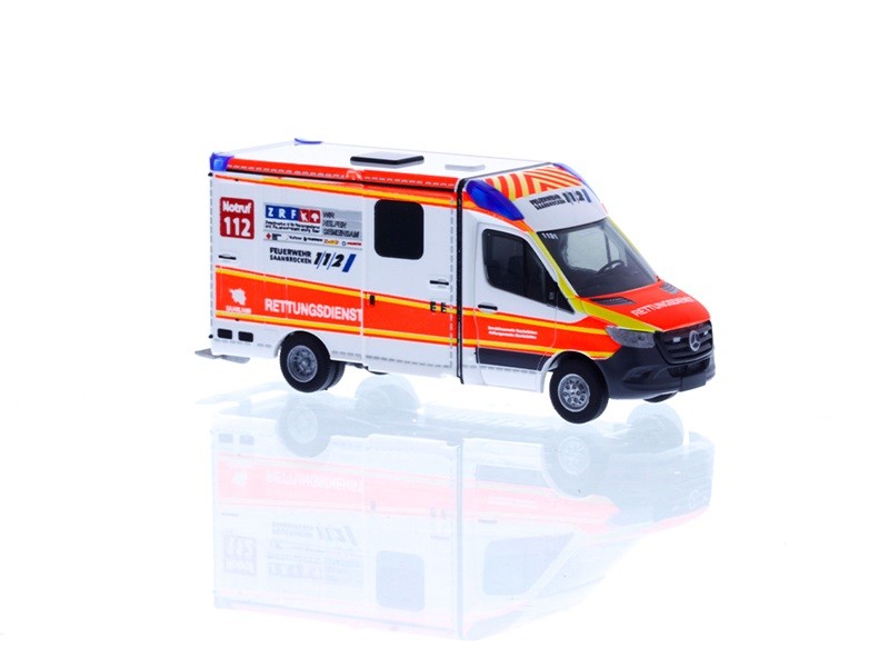 Rietze 76120 - 1/87 System Strobel RTW'18 ZRF - BF Saarbrücken - New