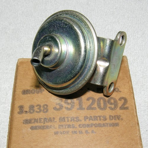 NOS 1965-70 Chevrolet Corvette Chevelle Camaro Z28 Nova Holley Choke Diaphragm